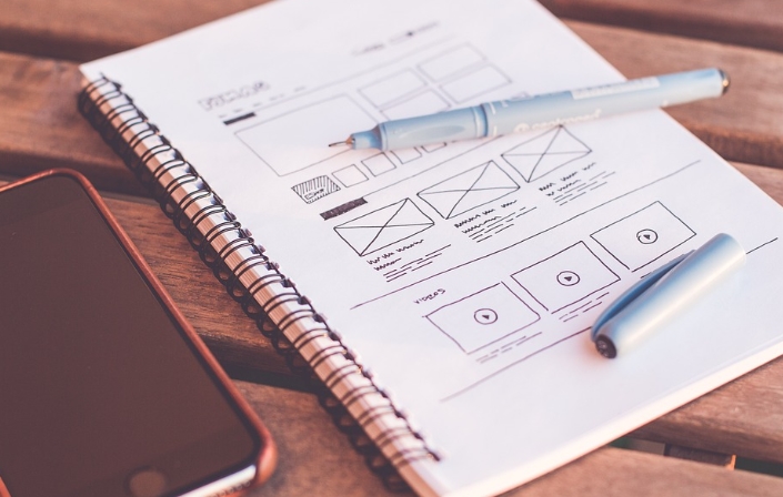 網(wǎng)頁設計與制作：技術(shù)和創(chuàng)意的完美結(jié)合